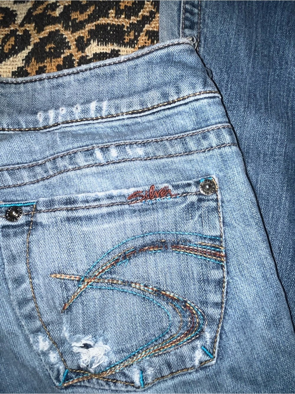 2000s Silver Jeans Women's Light Blue Bootcut Jeans - Picture 4 of 4
